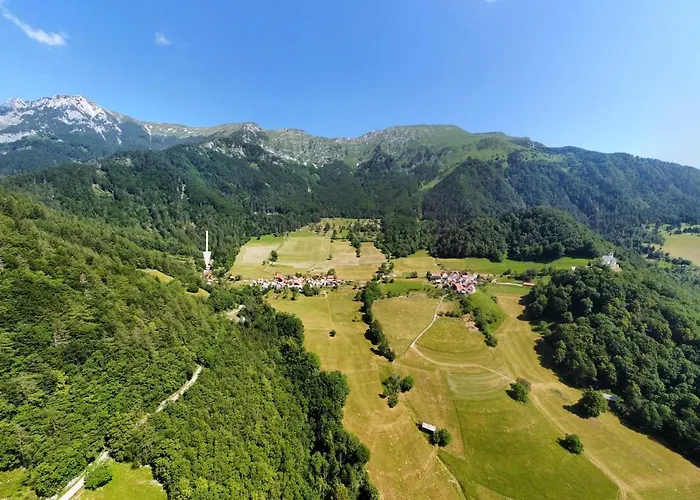 Olga & Ludvik Country شقة *